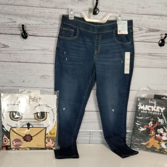 NWT: Cat & Jack" " Disney " "Wizarding World " girls jeggins and 1box of socks - Picture 1 of 16